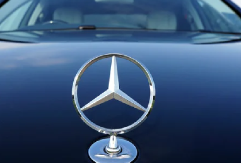 ilustracja artykułu: Historia marki Mercedes-Benz – od początków motoryzacji do współczesności
