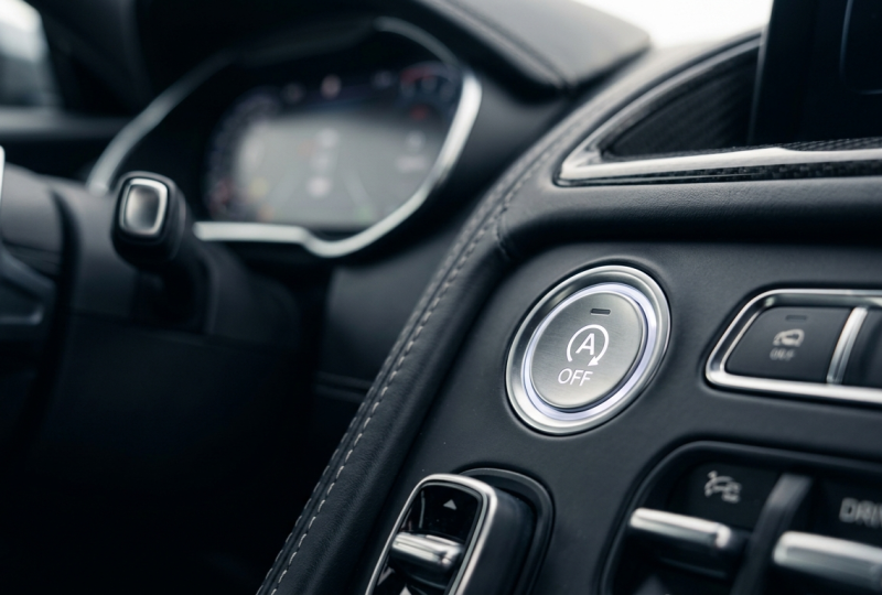 ilustracja artykułu: Cała prawda o systemie Start-Stop- ile nas kosztuje niższa emisja CO2?