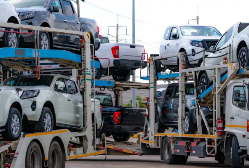 ilustracja artykułu: Jak ominąć podatek od samochodów spalinowych? Co przyniesie unijna reforma emisji CO₂